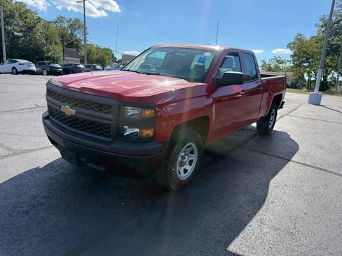 Used 2014 Chevrolet Silverado 1500 W/T w/ WT Convenience Package AWD/4WD image 3