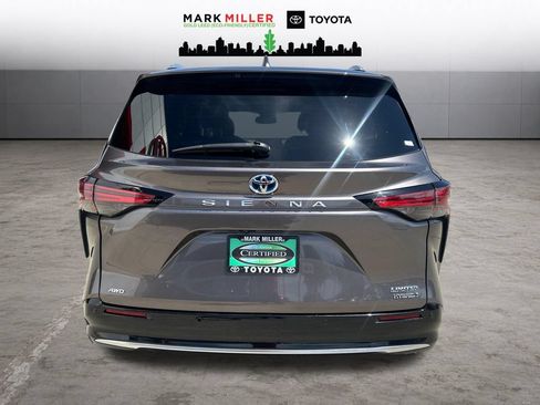 Certified 2023 Toyota Sienna Limited AWD/4WD image 4