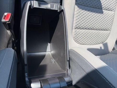 Used 2020 Ford Escape SE image 22