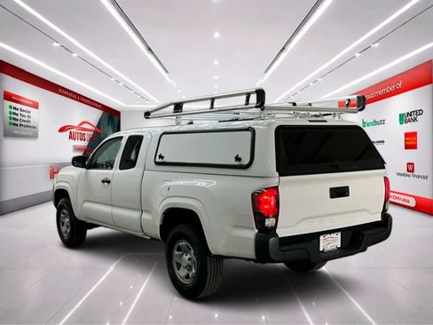 Used 2019 Toyota Tacoma SR RWD image 5