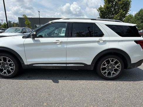 Used 2025 Ford Explorer Platinum w/ Ultimate Package RWD image 11