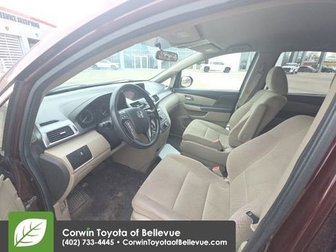 Used 2014 Honda Odyssey LX image 37