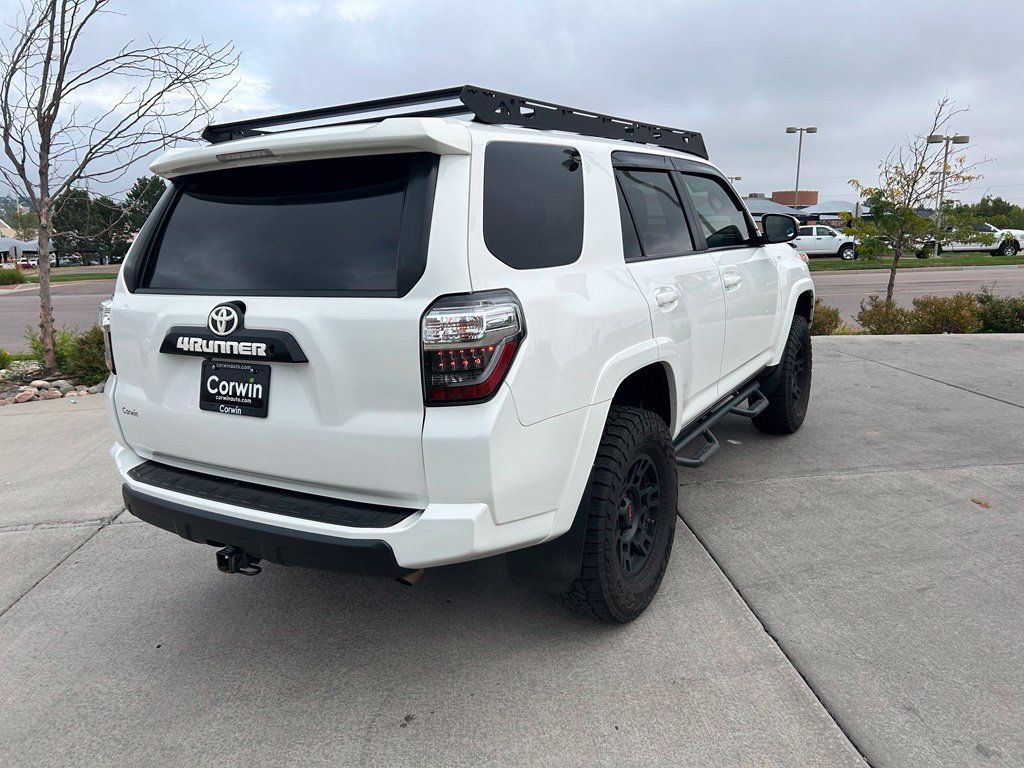 Used 2018 Toyota 4Runner TRD Off-Road Premium AWD/4WD image 8