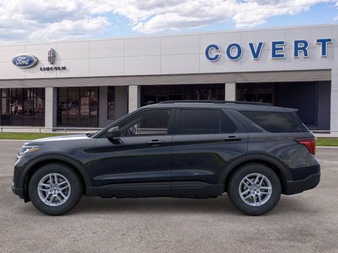 New 2026 Ford Explorer Active RWD image 3