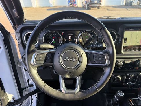 Used 2023 Jeep Wrangler Unlimited Sahara w/ Cold Weather Group image 22