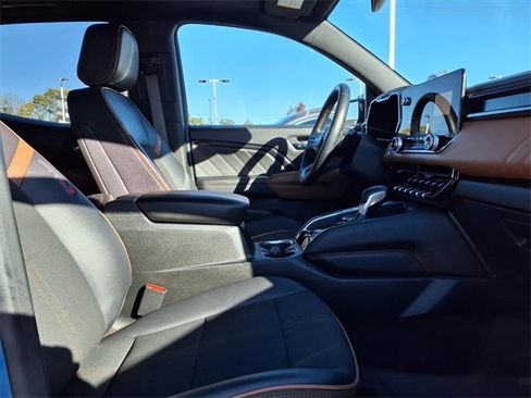 Used 2024 GMC Canyon AT4 w/ Technology Package image 27