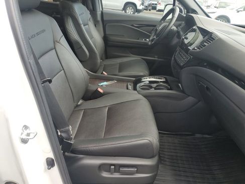 Used 2022 Honda Pilot Black Edition image 33