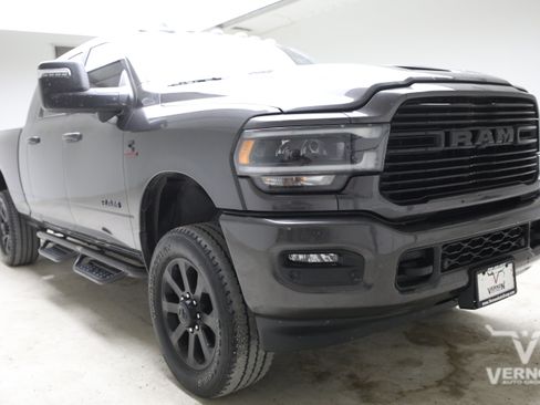 Used 2024 RAM 2500 Laramie w/ Night Edition AWD/4WD image 6