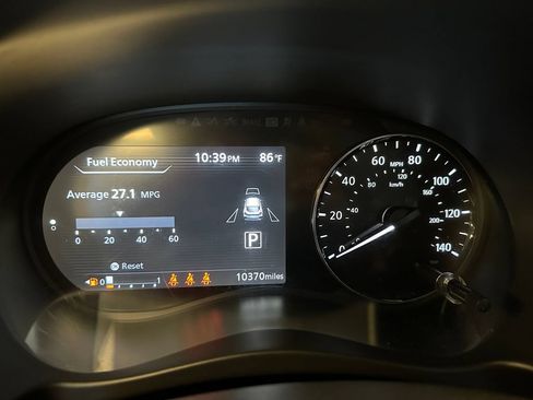 Used 2024 Nissan Kicks SR w/ SR Premium Package FWD image 10