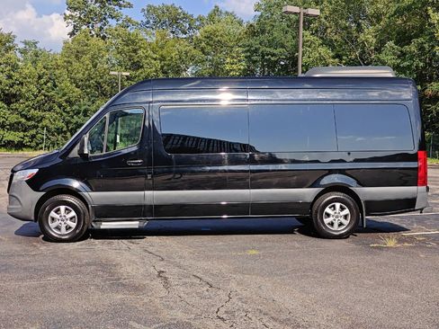 Used 2019 Mercedes-Benz Sprinter 2500 image 8