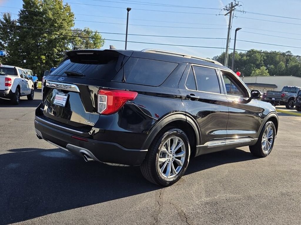 Used 2022 Ford Explorer Limited w/ Equipment Group 301A AWD/4WD image 5