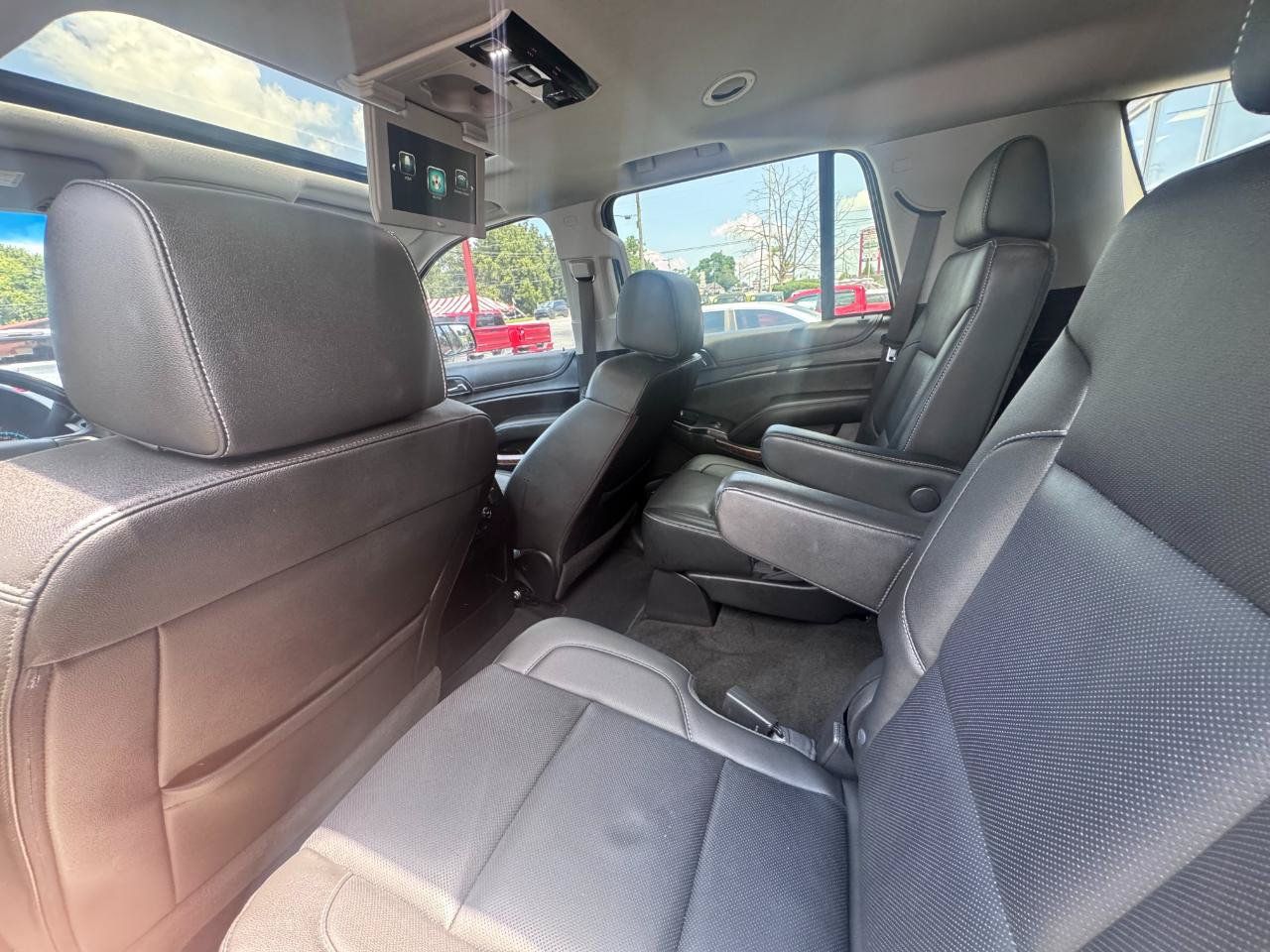 Used 2018 Chevrolet Tahoe Premier AWD/4WD image 16