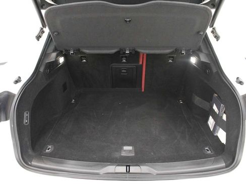 Used 2022 Maserati Levante GT image 12