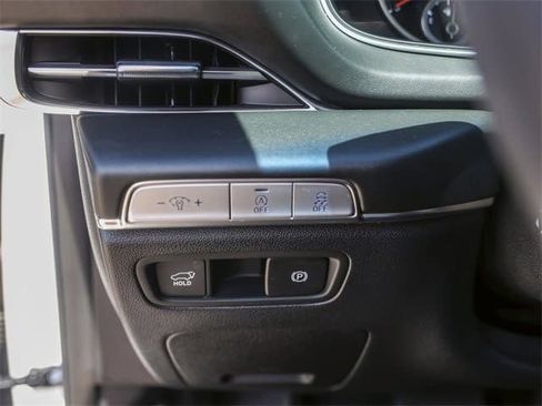 Used 2024 Genesis GV80 3.5T w/ Advanced Package image 18