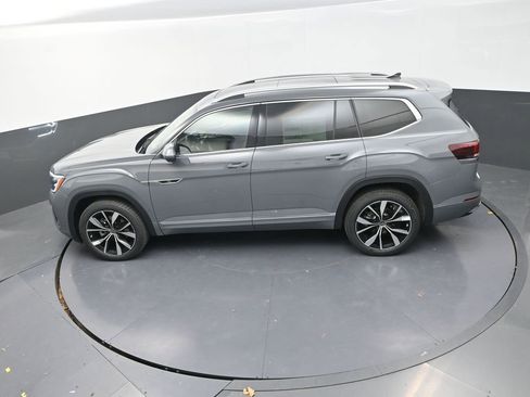 New 2026 Volkswagen Atlas SEL Premium R-Line AWD/4WD image 16