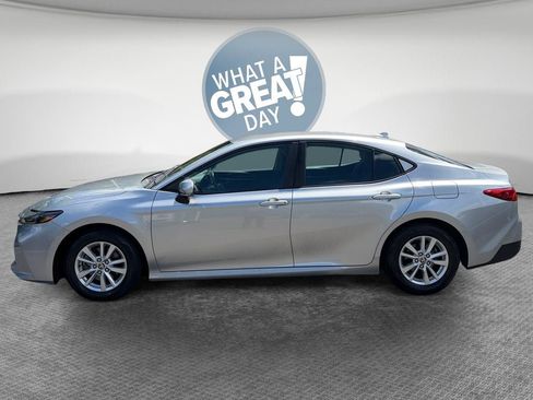 Certified 2025 Toyota Camry LE FWD image 7