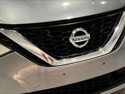 Used 2018 Nissan Sentra SV image 32