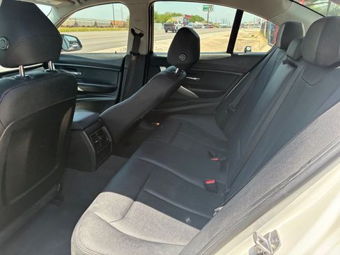 Used 2017 BMW 320i Sedan RWD image 26