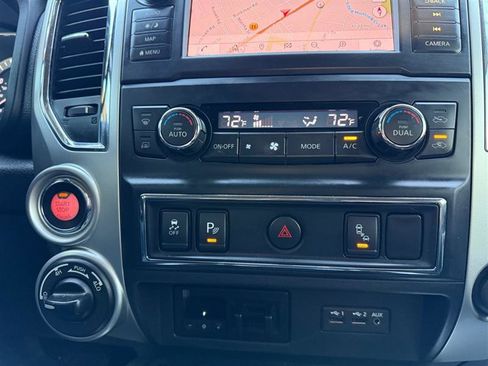 Used 2019 Nissan Titan PRO-4X image 21