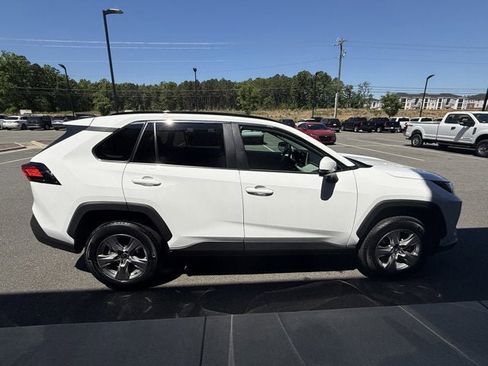 Used 2024 Toyota RAV4 XLE FWD image 7