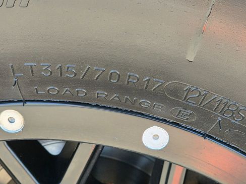 Used 2014 Toyota Tacoma PreRunner w/ TRD Off-Road Package image 22