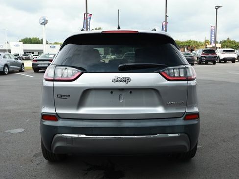 Used 2019 Jeep Cherokee Limited FWD image 6