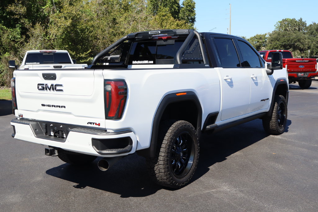 Certified 2025 GMC Sierra 2500 AT4 w/ AT4 Premium Plus Package AWD/4WD image 9