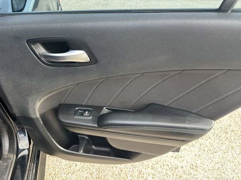 Used 2020 Dodge Charger GT w/ Blacktop Package image 39