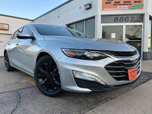 Used 2021 Chevrolet Malibu LT image 1