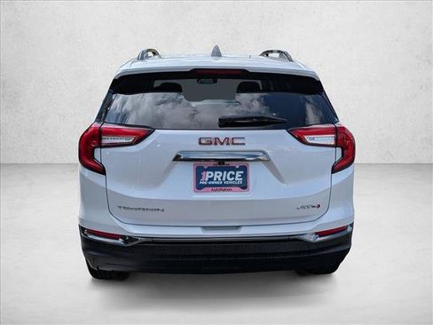 Used 2024 GMC Terrain AT4 AWD/4WD image 7
