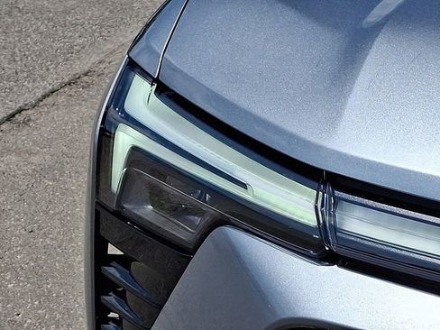 Used 2025 Chevrolet Blazer EV RS AWD/4WD image 27