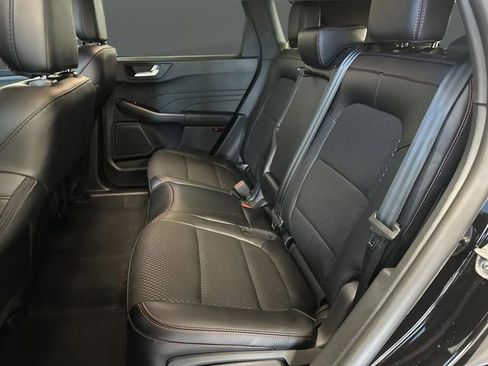 Certified 2025 Ford Escape ST-Line Elite image 27