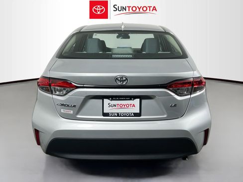 Used 2026 Toyota Corolla LE FWD image 5