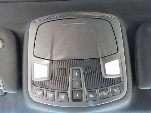 Used 2019 Lincoln MKZ Reserve image 27