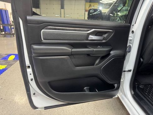 Used 2019 RAM 1500 Big Horn AWD/4WD image 14