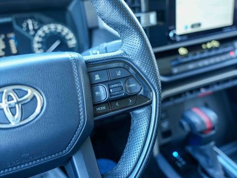 Used 2022 Toyota Tundra SR5 image 28