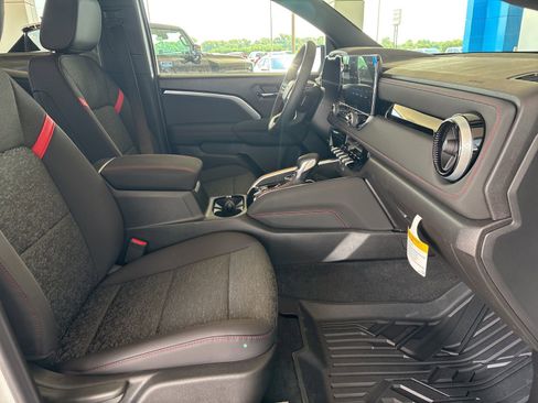 New 2026 Chevrolet Colorado Z71 image 9