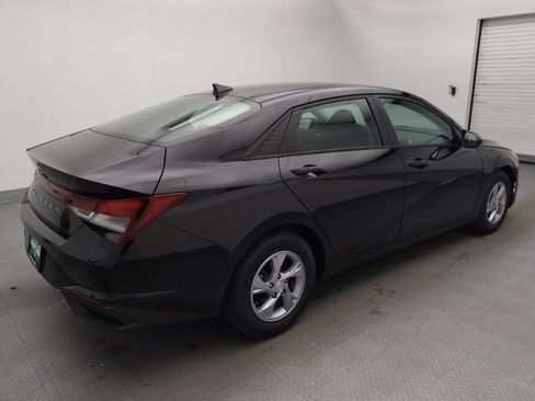 Used 2021 Hyundai Elantra SE w/ Cargo Package image 10