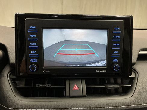 Used 2022 Toyota RAV4 XLE w/ Convenience Package AWD/4WD image 15