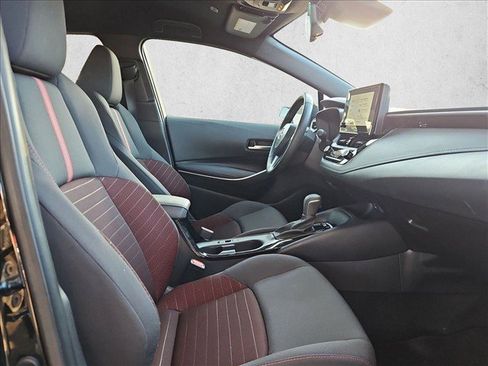 Used 2025 Toyota Corolla SE FWD image 23