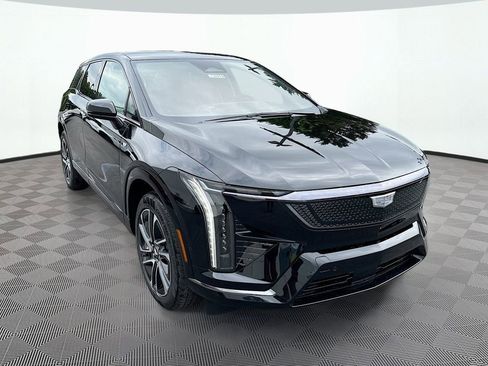 New 2026 Cadillac Optiq Sport 1 w/ LPO, Floor Liner Package AWD/4WD image 3