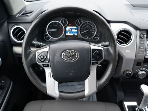 Used 2017 Toyota Tundra SR5 image 17