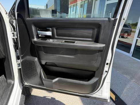 Used 2019 RAM 3500 Tradesman w/ Chrome Appearance Group AWD/4WD image 23