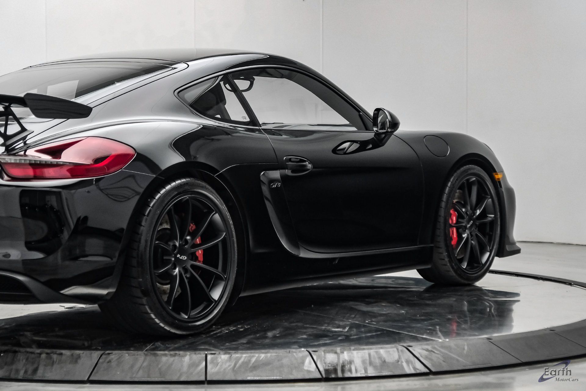 Used 2016 Porsche Cayman GT4 RWD image 22