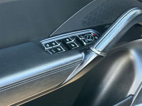 Used 2018 Porsche Cayenne image 20