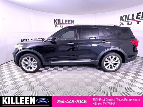 Used 2022 Ford Explorer Platinum w/ Equipment Group 601A image 4