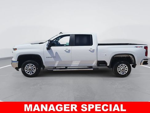 Used 2025 Chevrolet Silverado 2500 LT w/ Convenience Package AWD/4WD image 6