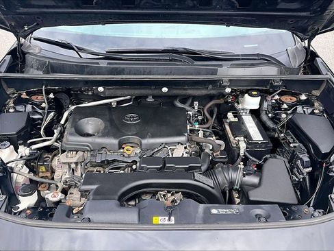 Used 2019 Toyota RAV4 XLE AWD/4WD image 28