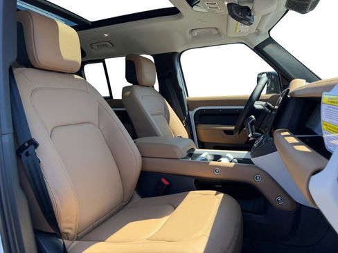 New 2026 Land Rover Defender 110 S AWD/4WD image 22