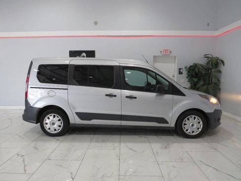 Used 2018 Ford Transit Connect XL image 2